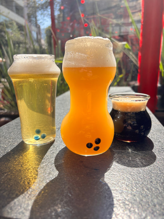 Pack de 3 - Cristaleria Cervecera Hecha a Mano - Brebajes con Benny x The Glass Lab - PRE-VENTA